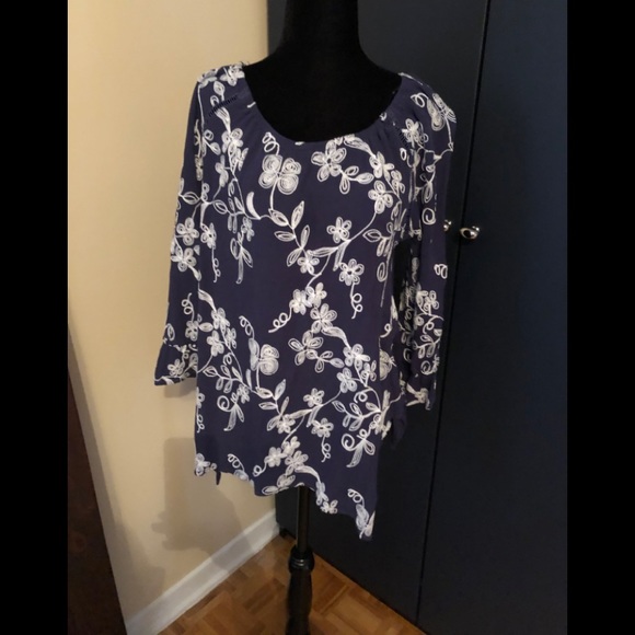 FORGOTTEN GRACE boho navy/white blouse size medium - Picture 2 of 8